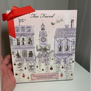Too Faced Christmas in London Palette
